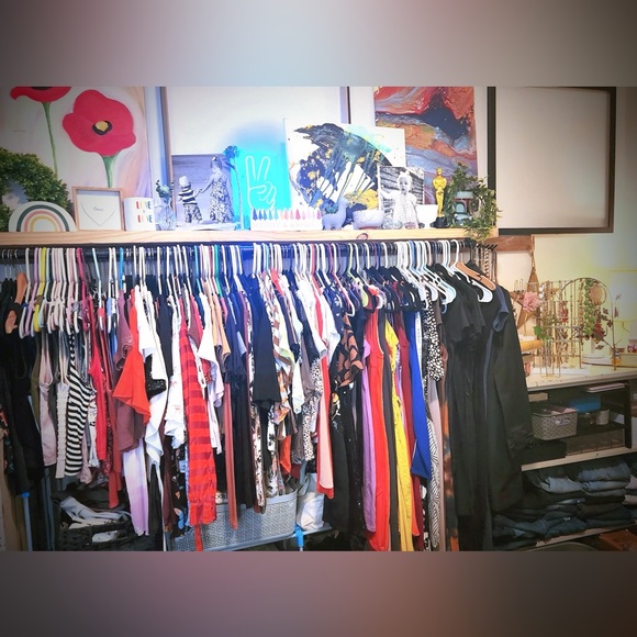 Meet your Posher, Leas - Picture 5 of 6